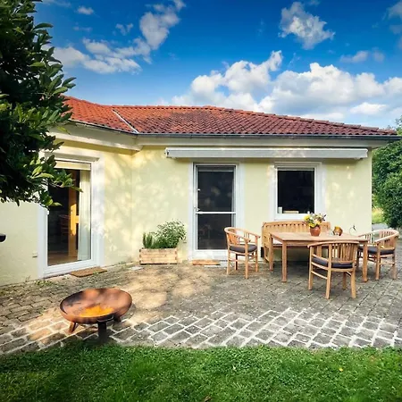 펜션 Casa-philipp, Mediterrane, Lichtdurchflutete, Stilvolle Ruhe-oase, Ebenerdig, Mit Garten, Terrasse, Grill Und Sauna Im Naturparadies Fraenkische Schweiz Unterleinleiter