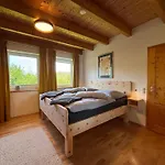 Casa-philipp, Mediterrane, Lichtdurchflutete, Stilvolle Ruhe-oase, Ebenerdig, Mit Garten, Terrasse, Grill Und Sauna Im Naturparadies Fraenkische Schweiz